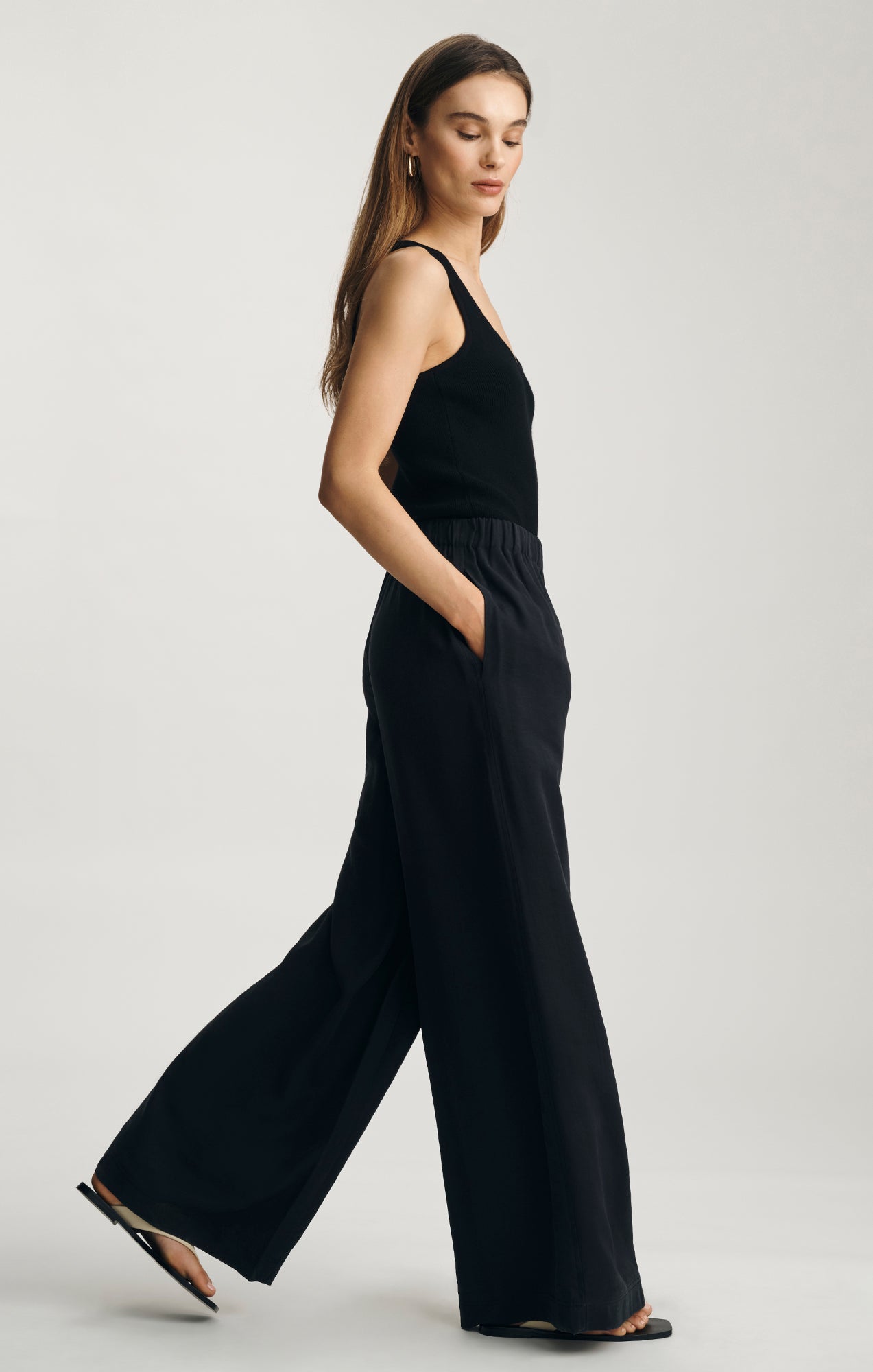 LUXE TOUCH PANTS IN BLACK - Image 4