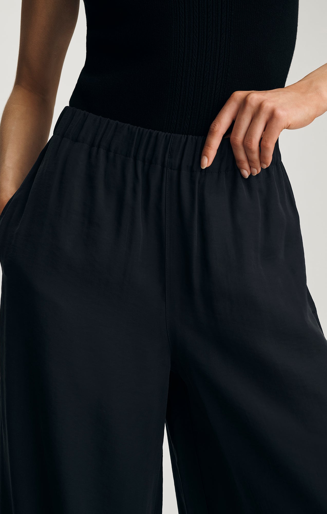 LUXE TOUCH PANTS IN BLACK - Image 5