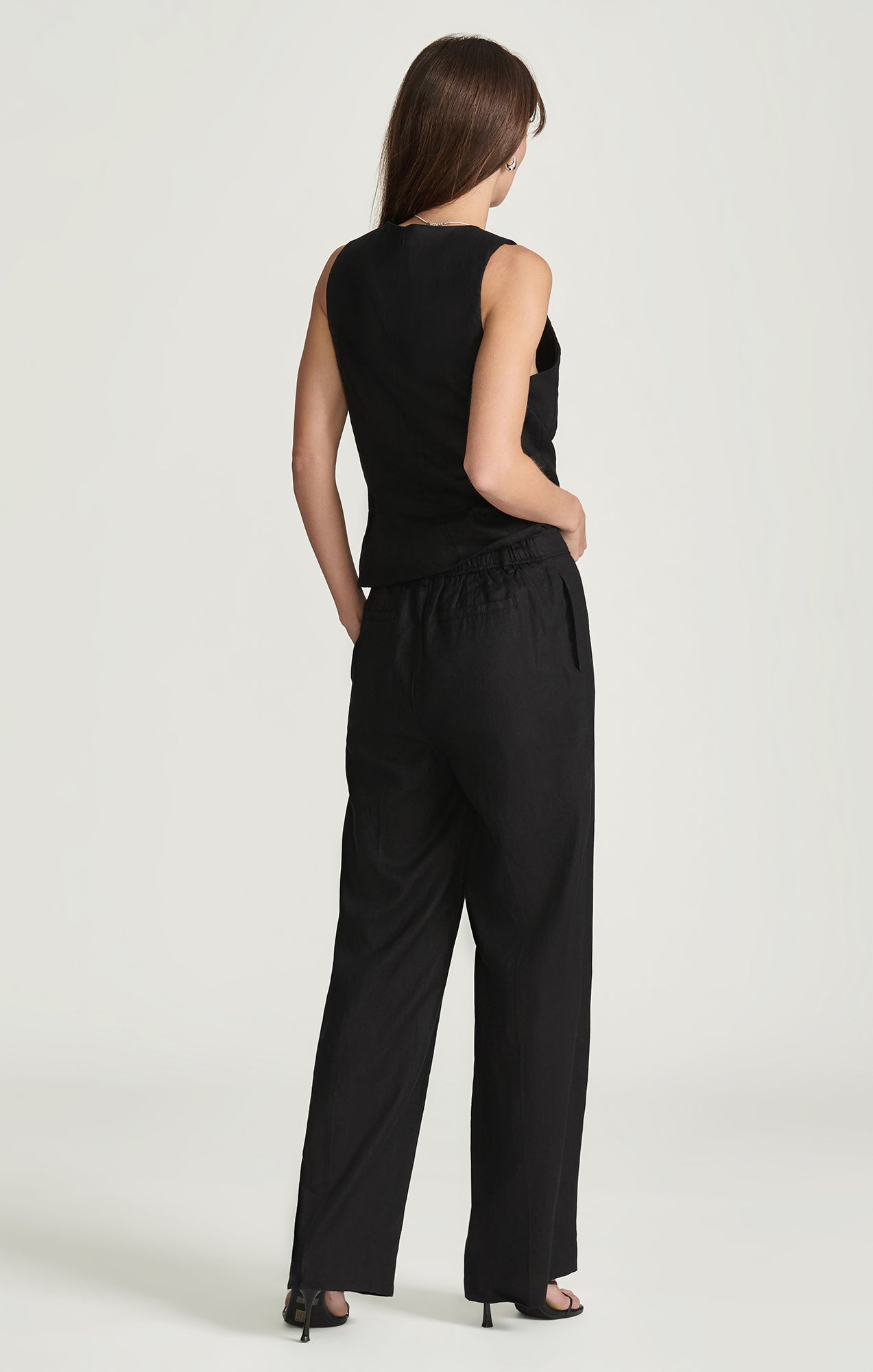 LINEN STRAIGHT LEG PANTS IN BLACK - Image 4